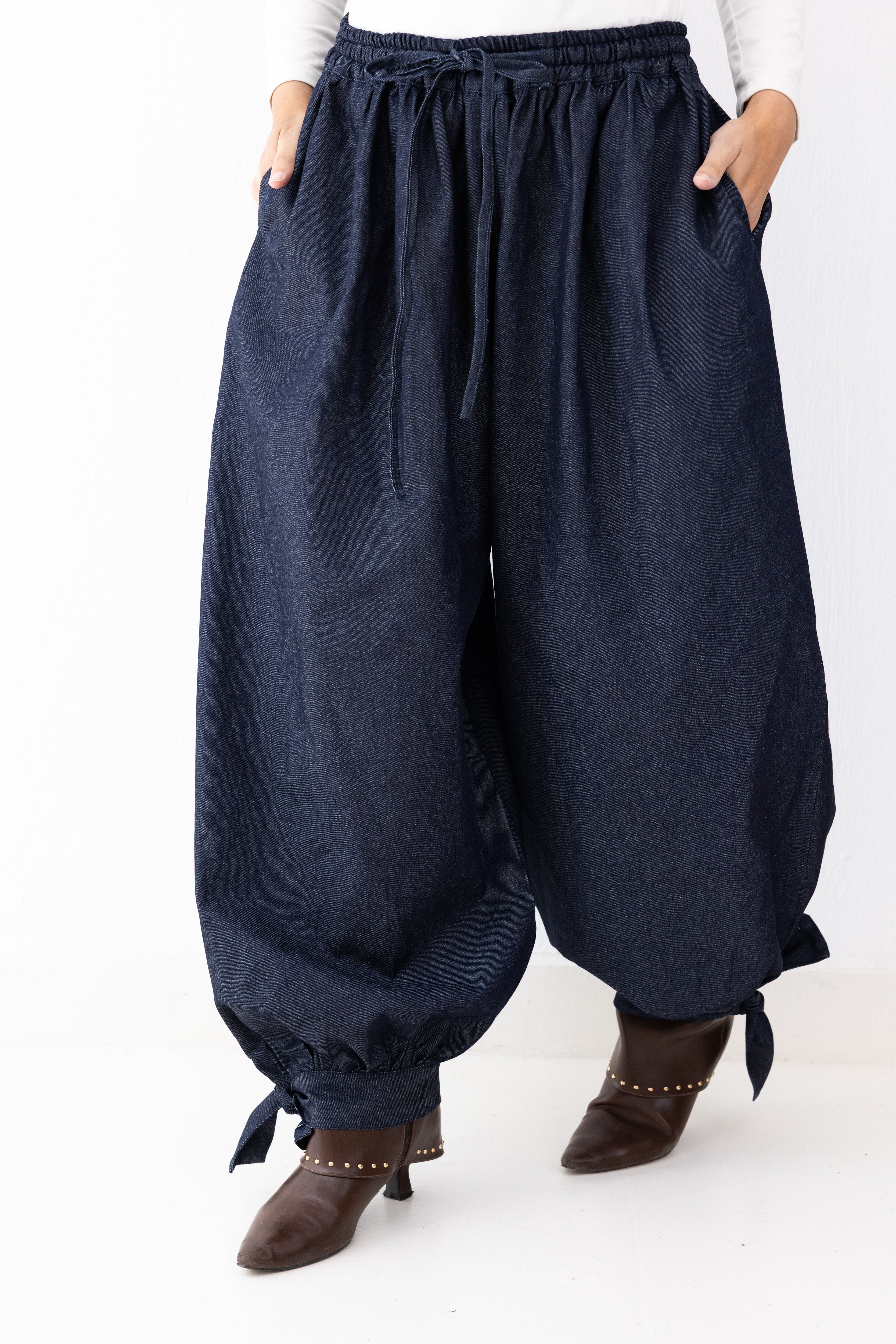 The Really Wide Ballon Pants